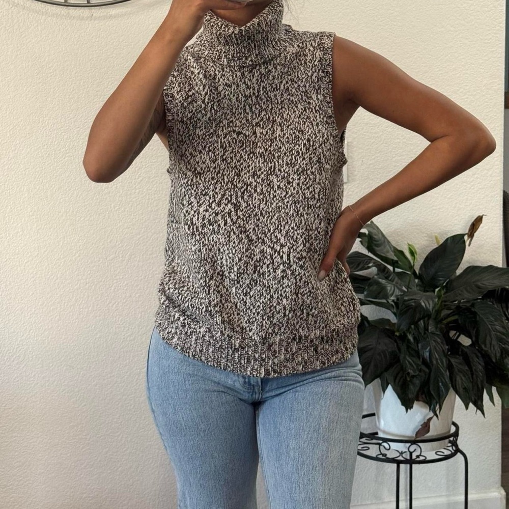 Michael Kors sleeveless Turtleneck Sweater - Black and White